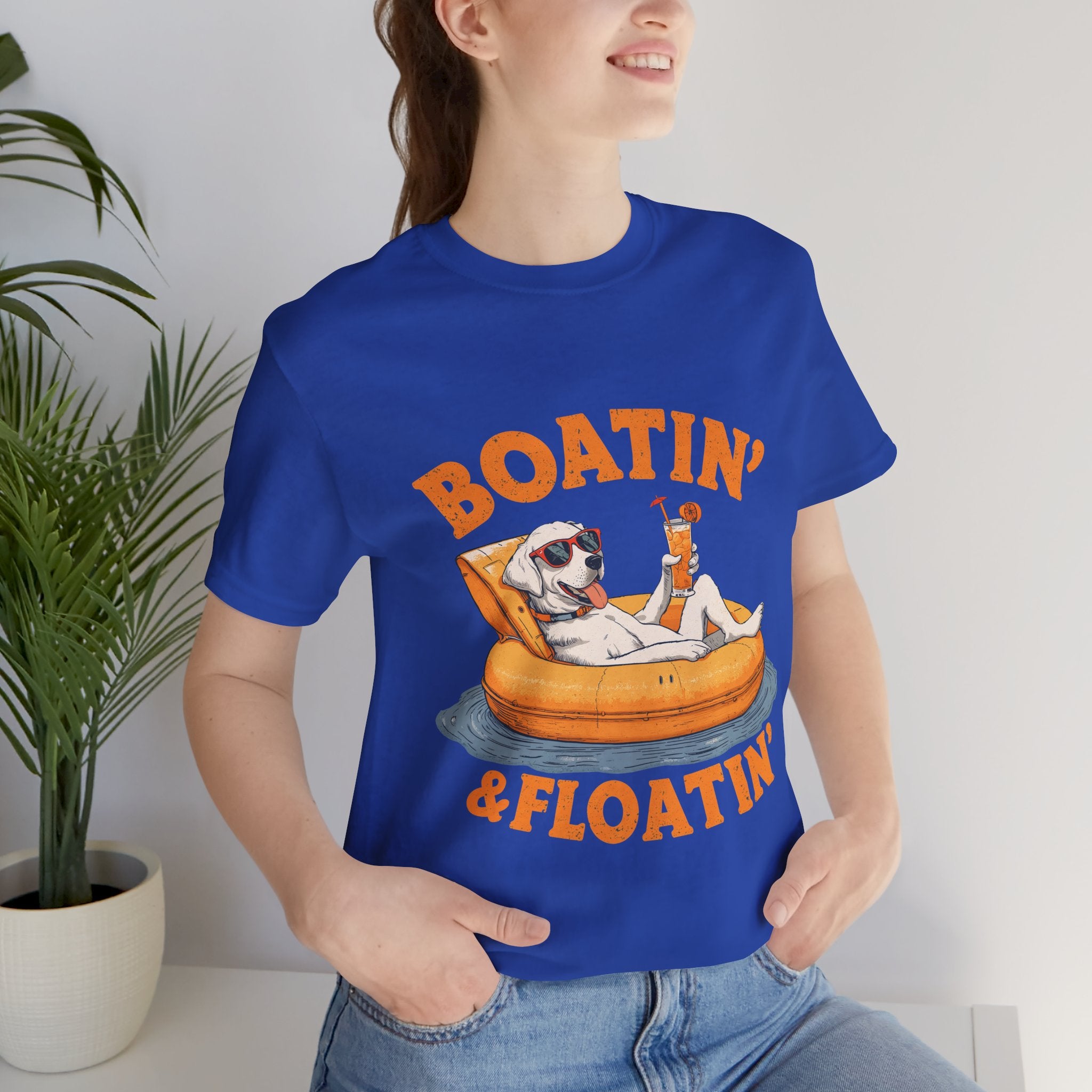 Boatin' & Floatin' (Yellow Lab) (Adult Short Sleeve T-Shirt)